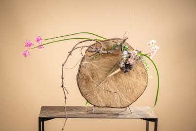 Gregor Lersch_Table Design Minimal Baumscheibe with Flowers